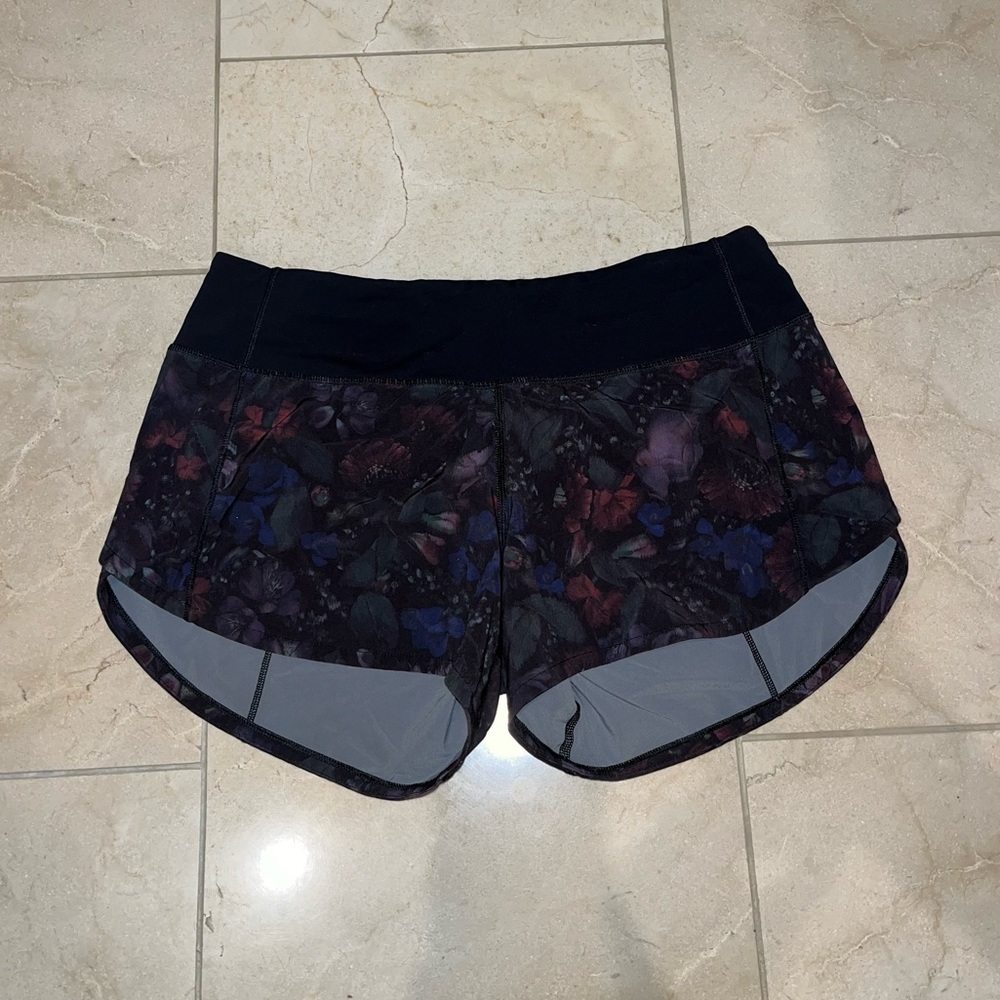 Lululemon floral speed up shorts - 4 Tall